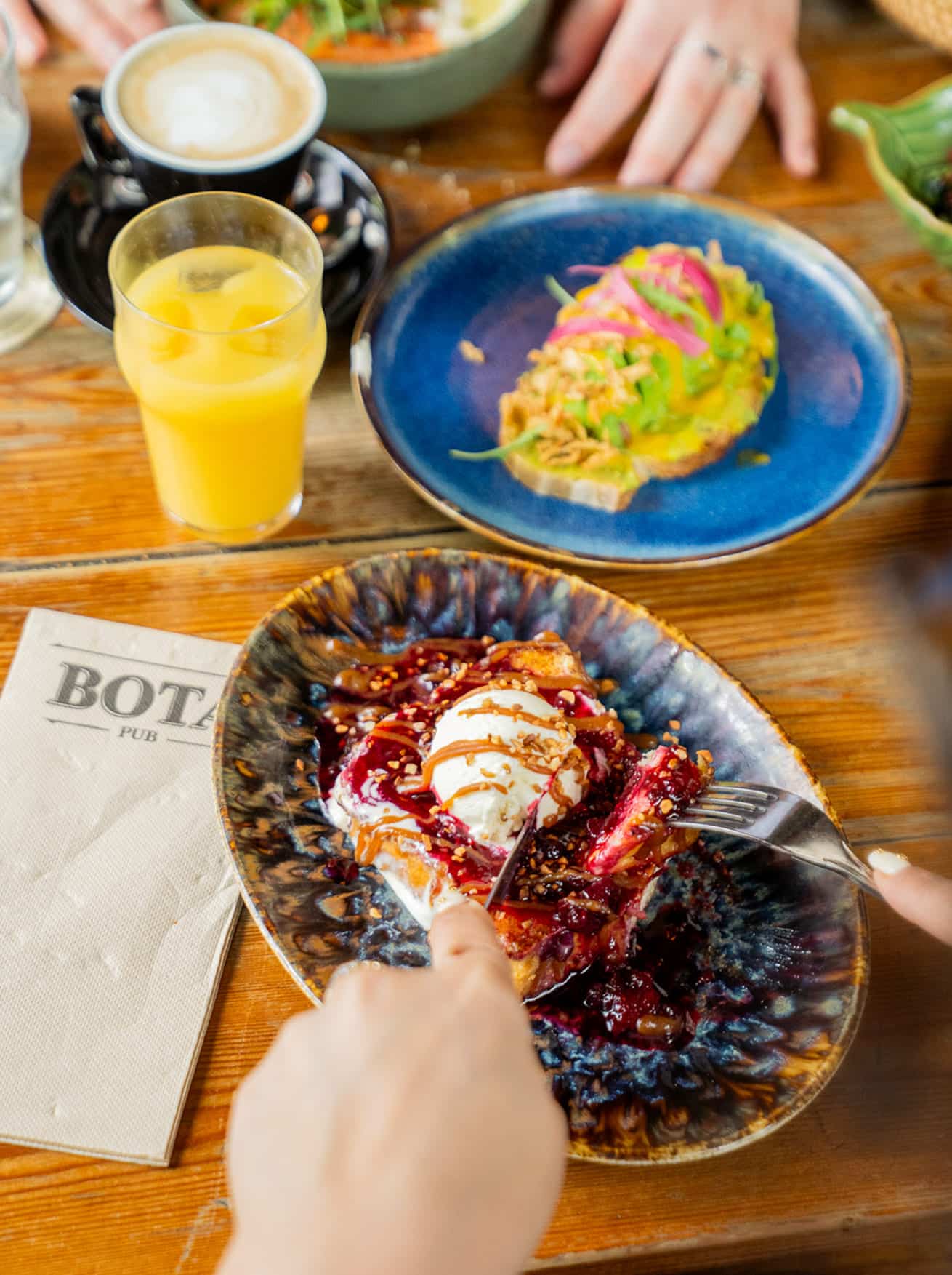 Dessert gourmand servi pendant le brunch du Bota Pub